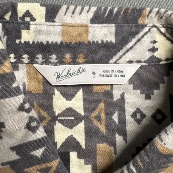Woolrich Southwestern Print Button Up Shirt Large Gray Cream Brown Flannel - Picture 3 of 6